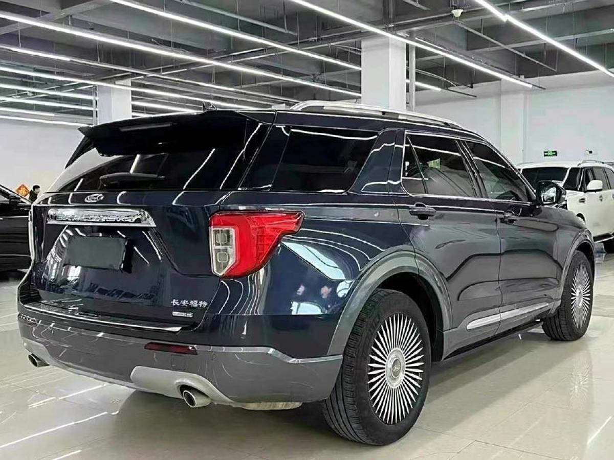 福特 探險(xiǎn)者  2020款 EcoBoost 285 四驅(qū)風(fēng)尚版 6座圖片