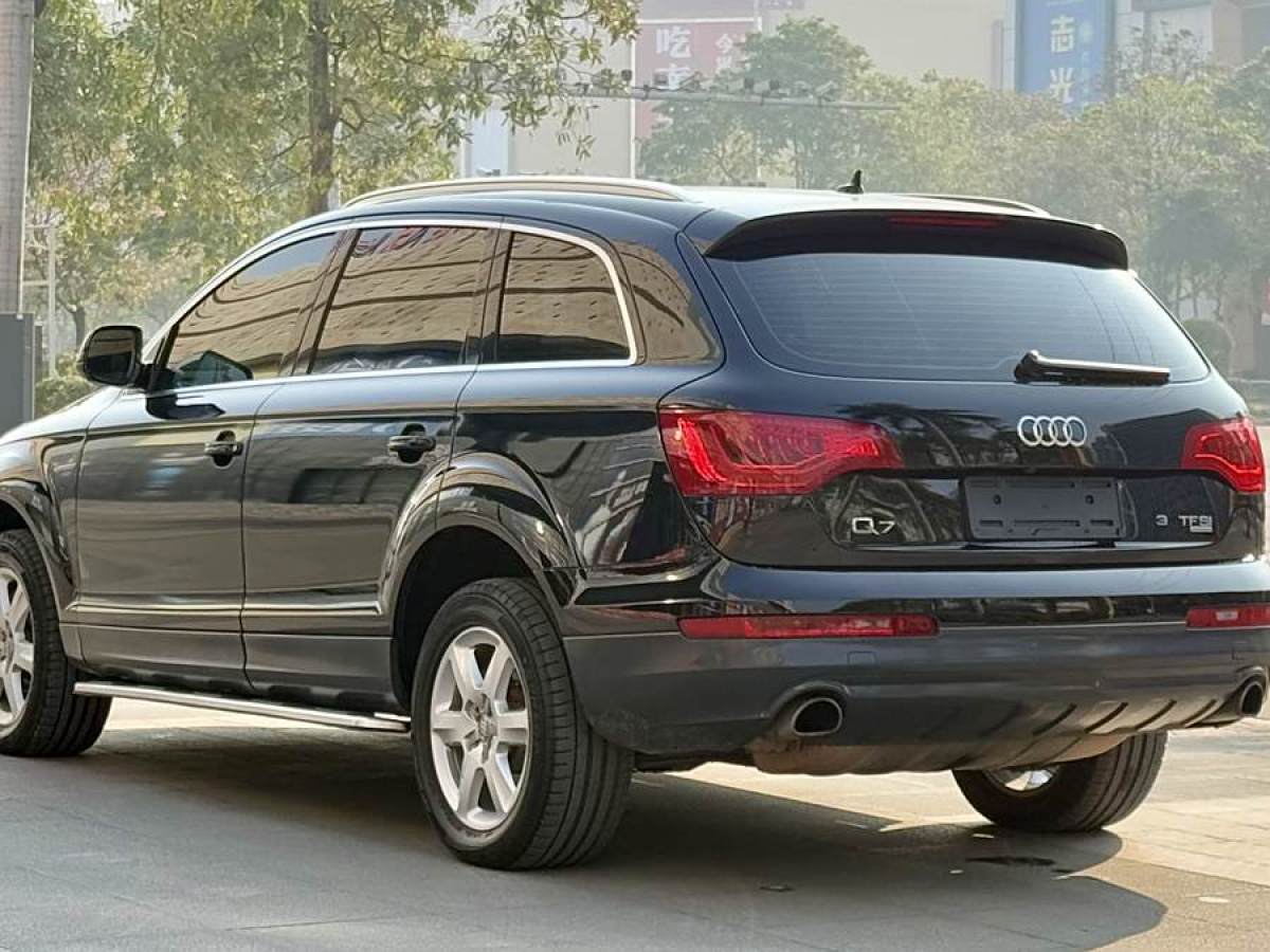 奧迪 奧迪Q7  2014款 35 TFSI 進(jìn)取型圖片