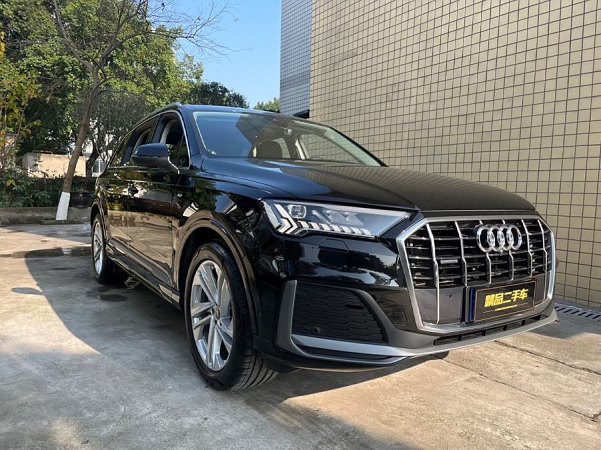 奧迪 奧迪Q7  2023款 45 TFSI quattro S line運(yùn)動型圖片