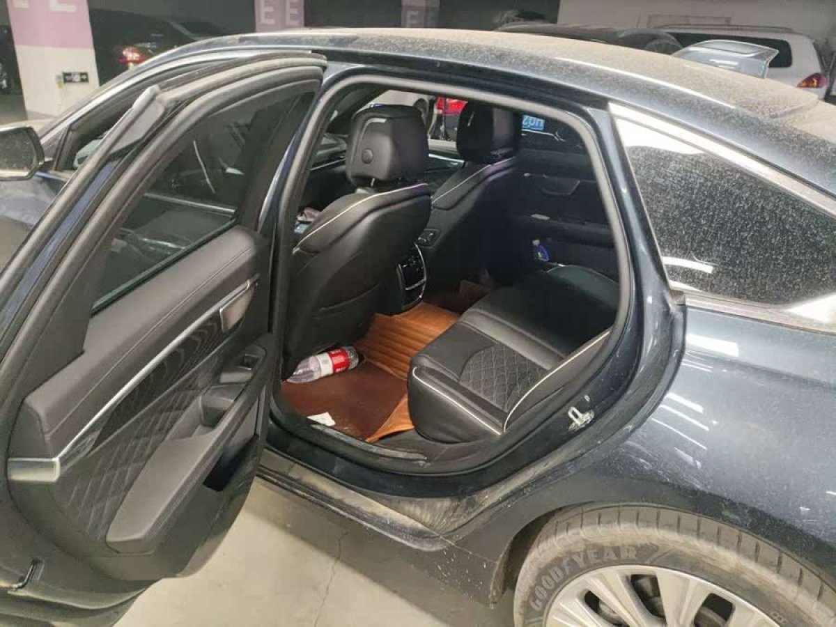 凱迪拉克 CT6  2023款 28T 尊貴型圖片