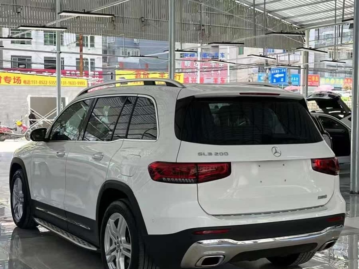 奔馳 奔馳GLB  2020款 改款 GLB 200 動(dòng)感型圖片