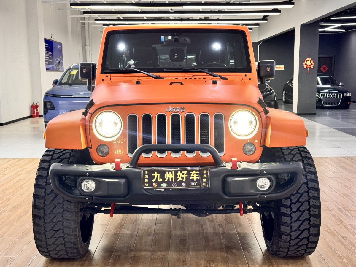 Jeep 牧馬人  2015款 3.0L Sahara 四門舒享版圖片