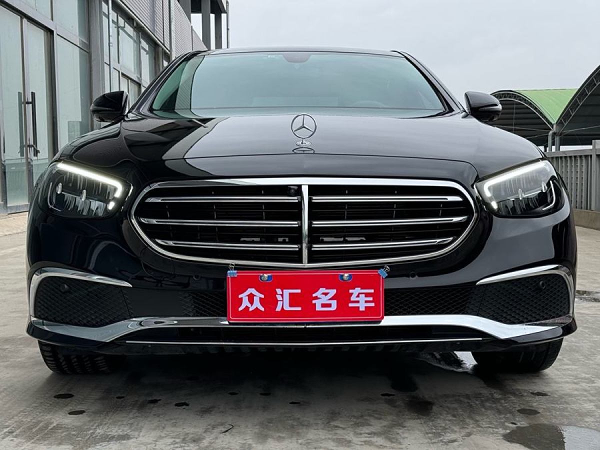 奔馳 奔馳E級  2022款 改款三 E 300 L 豪華型圖片