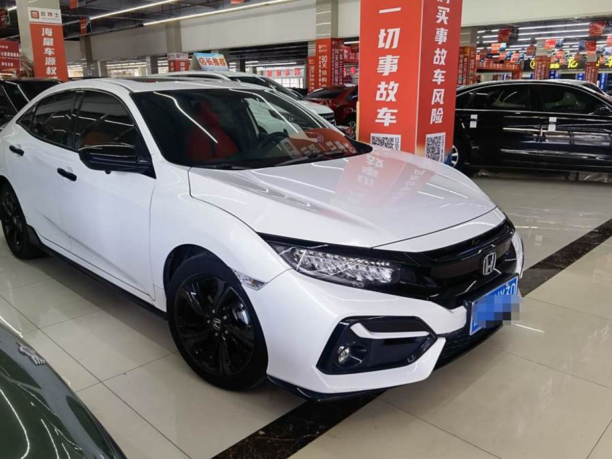 2022年5月本田 思域  2021款 HATCHBACK 220TURBO CVT潮酷控