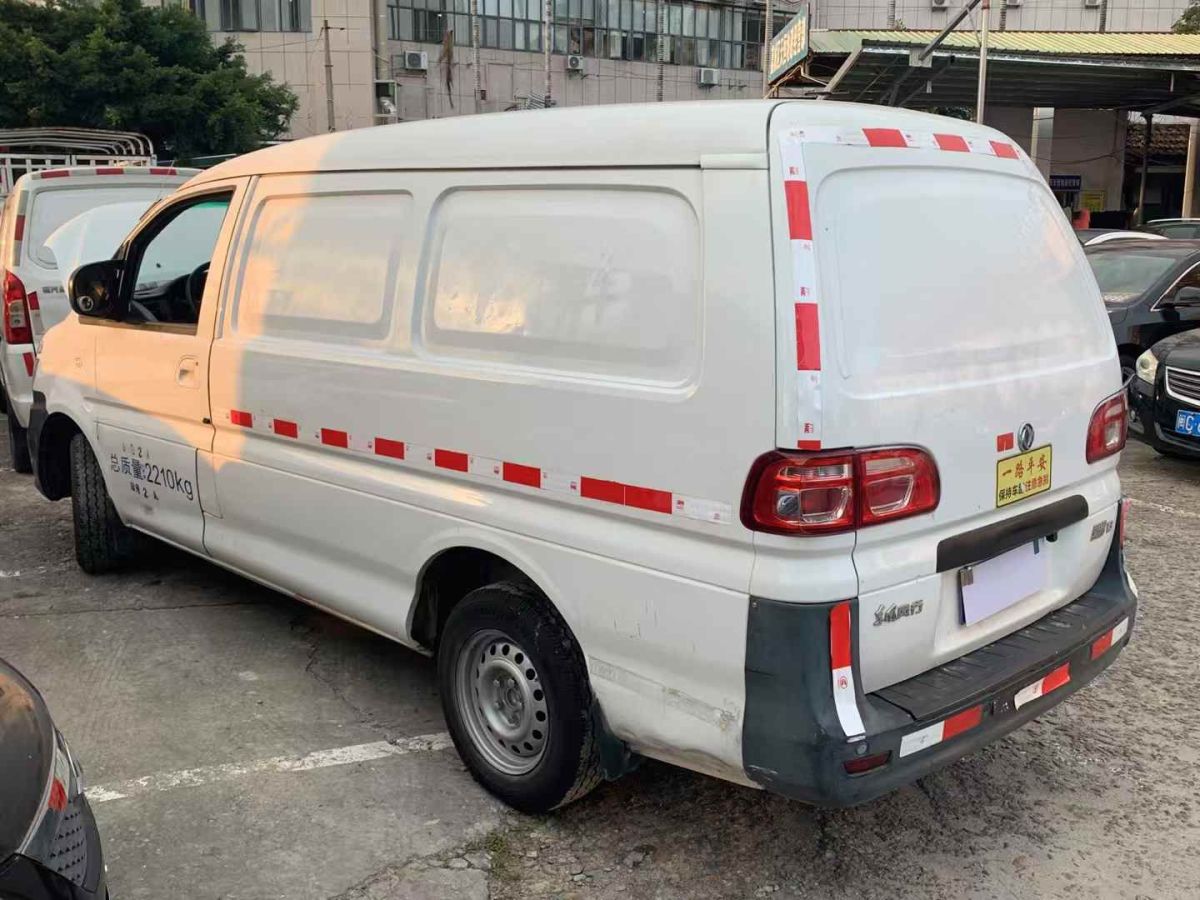 東風風行 菱智  2020款 M5L 1.6L 7座基本型圖片