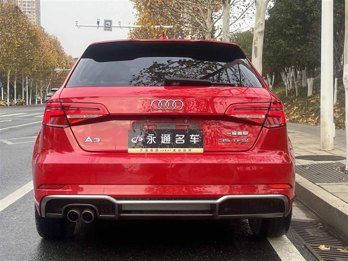 奧迪 奧迪A3  2018款 30周年年型 Sportback 35 TFSI 風(fēng)尚型圖片