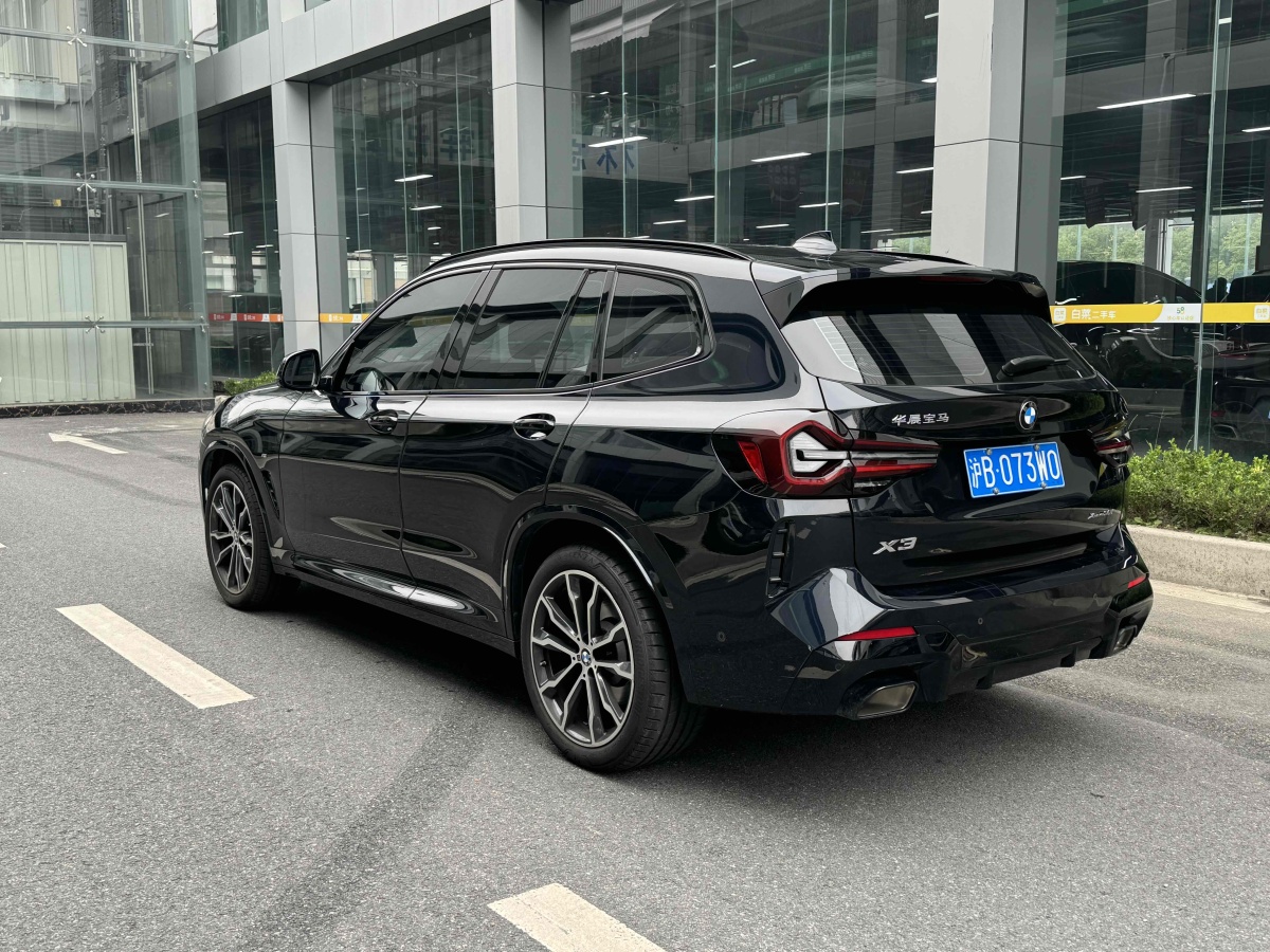 寶馬 寶馬X3  2023款 xDrive30i 領(lǐng)先型 M曜夜套裝圖片