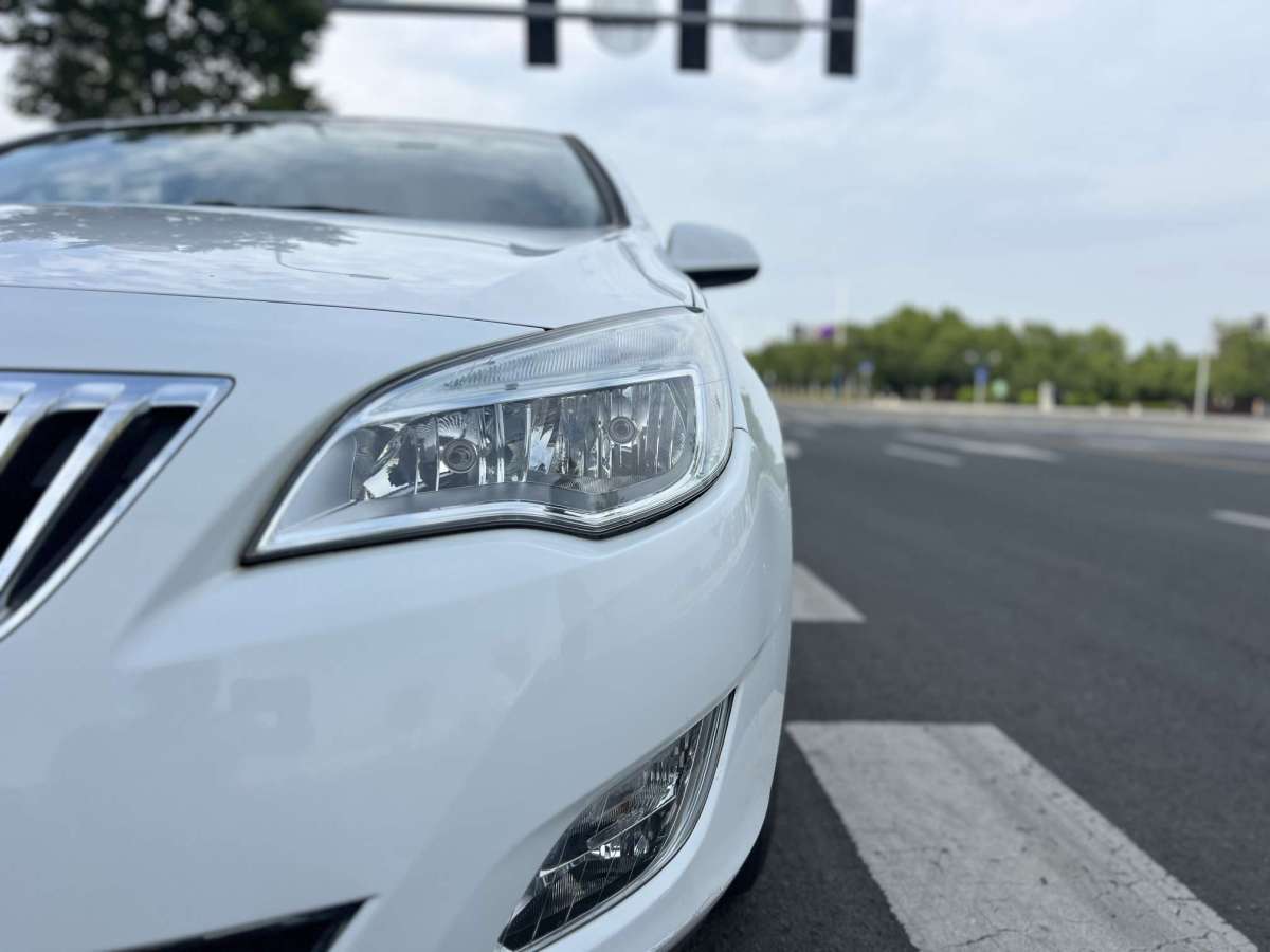 別克 英朗  2014款 XT 1.6L 自動(dòng)時(shí)尚版圖片