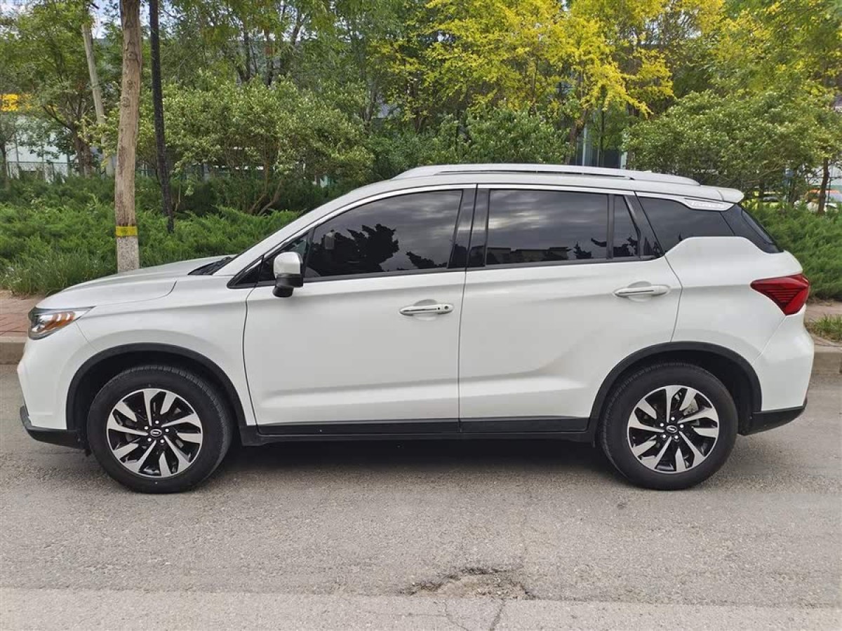 廣汽傳祺 GS4  2018款 235T DCT兩驅(qū)精英百萬紀(jì)念版圖片