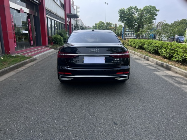 奥迪 奥迪A6L  2021款 40 TFSI 豪华致雅型