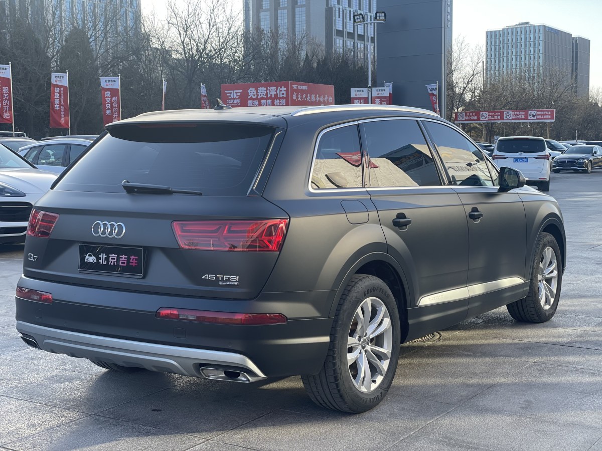 奧迪 奧迪Q7  2016款 45 TFSI 技術(shù)型圖片