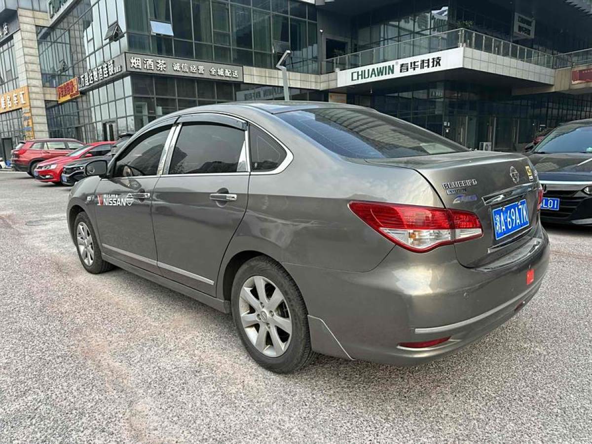 日產(chǎn) 軒逸  2009款 1.6XL 自動豪華天窗版圖片