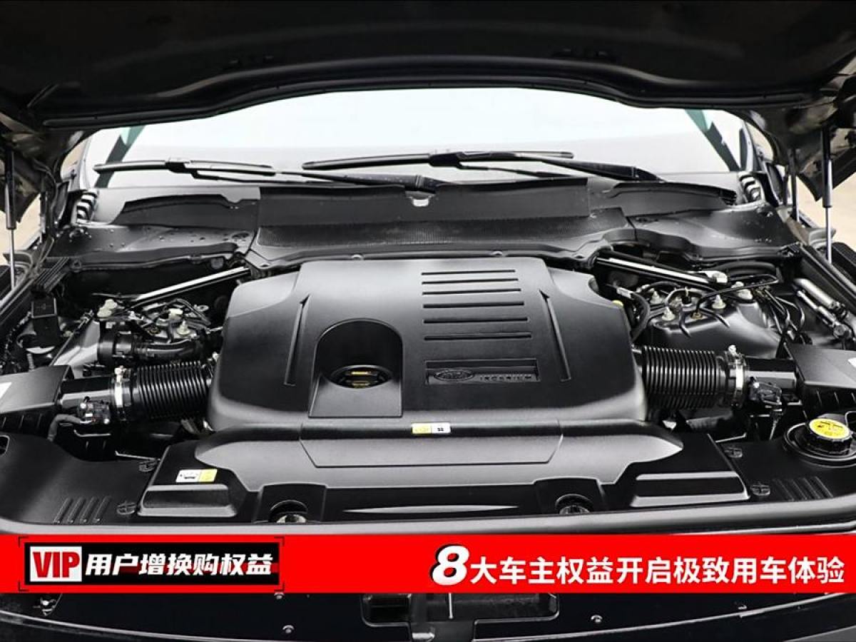 路虎 攬勝  2022款 3.0 L6 400PS 尊崇創(chuàng)世加長(zhǎng)版圖片