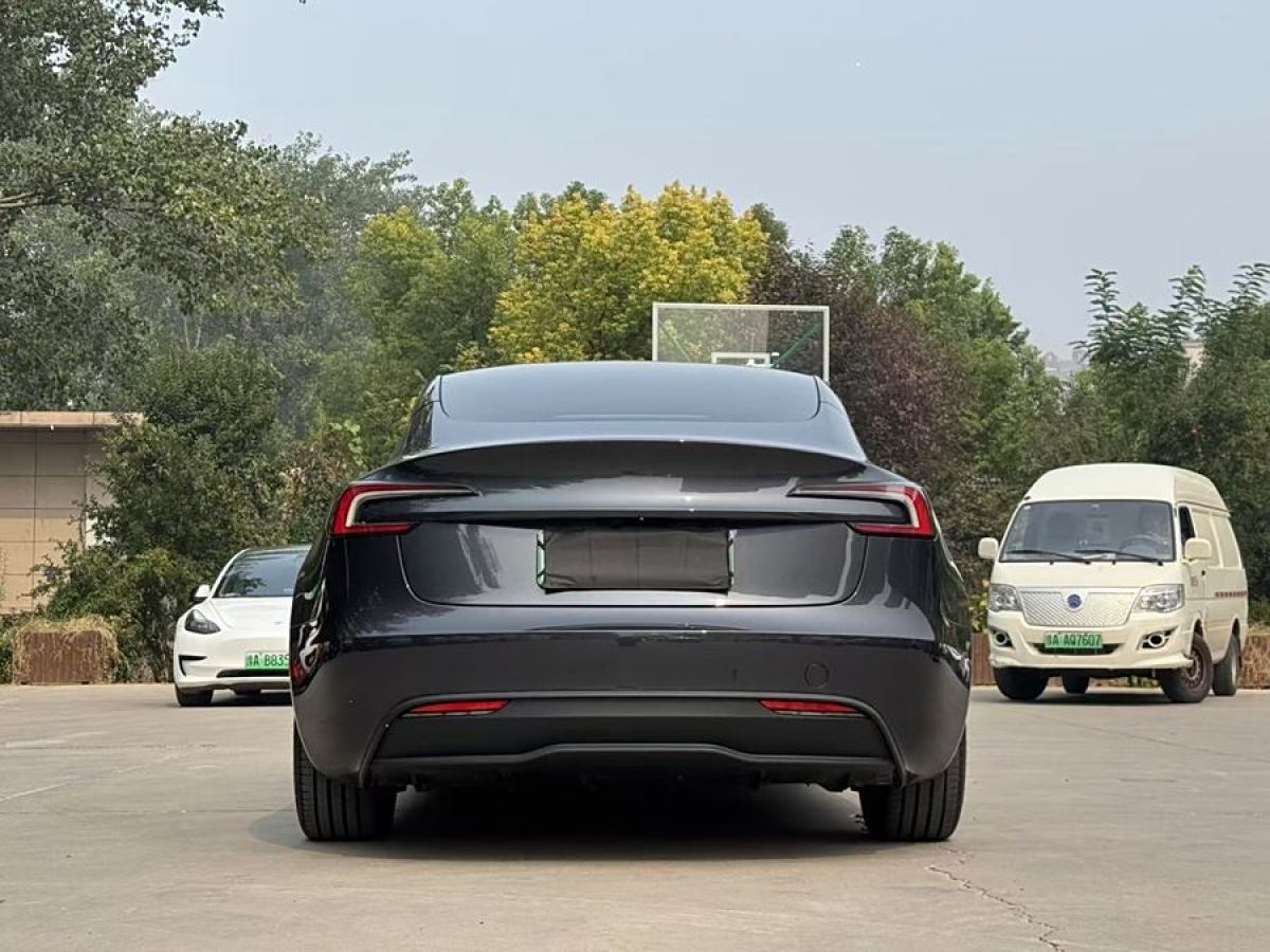 特斯拉 Model Y  2023款 后輪驅(qū)動(dòng)版圖片