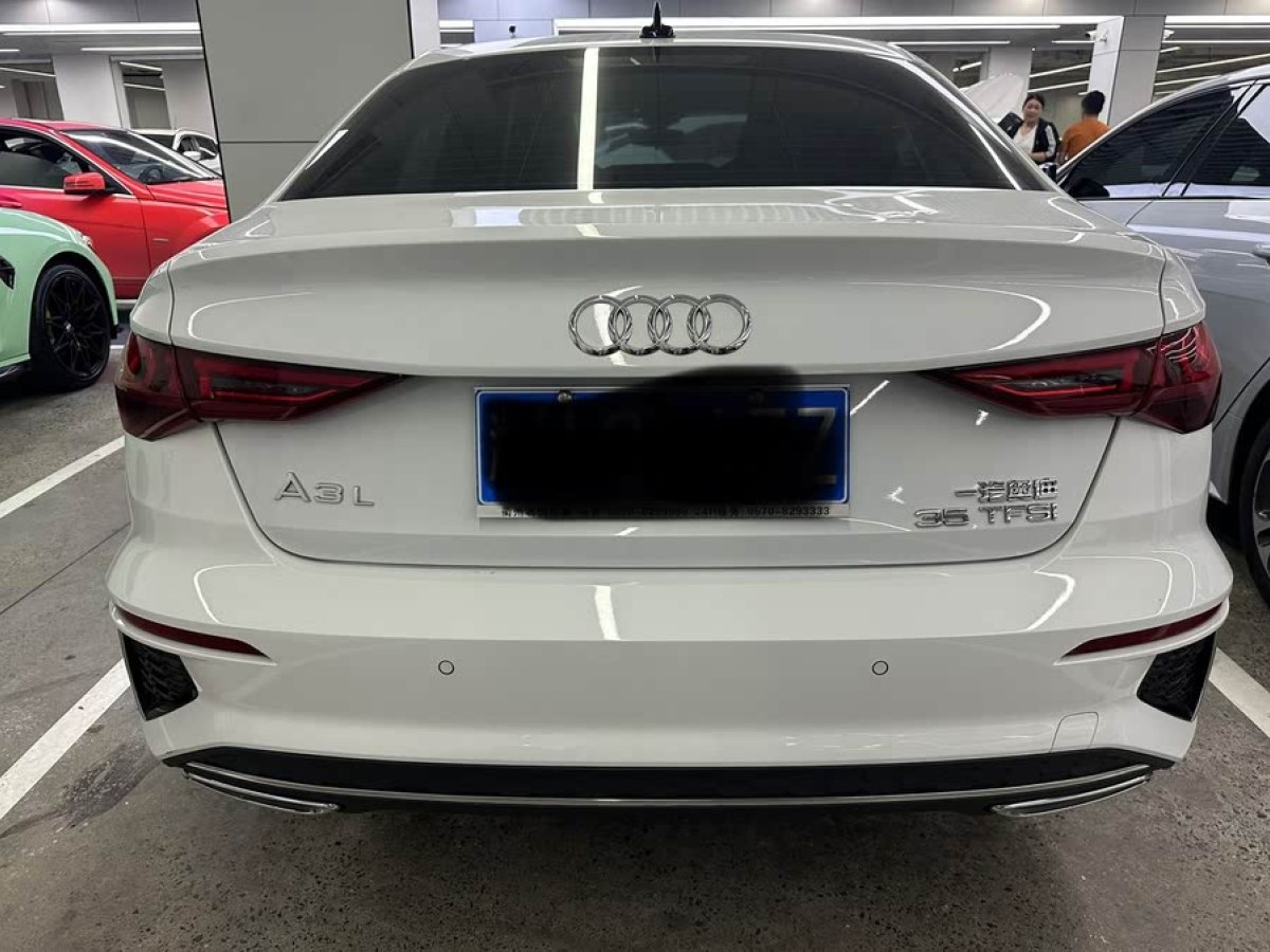 奧迪 奧迪A3  2022款 A3L Limousine 35 TFSI 時(shí)尚運(yùn)動(dòng)型圖片