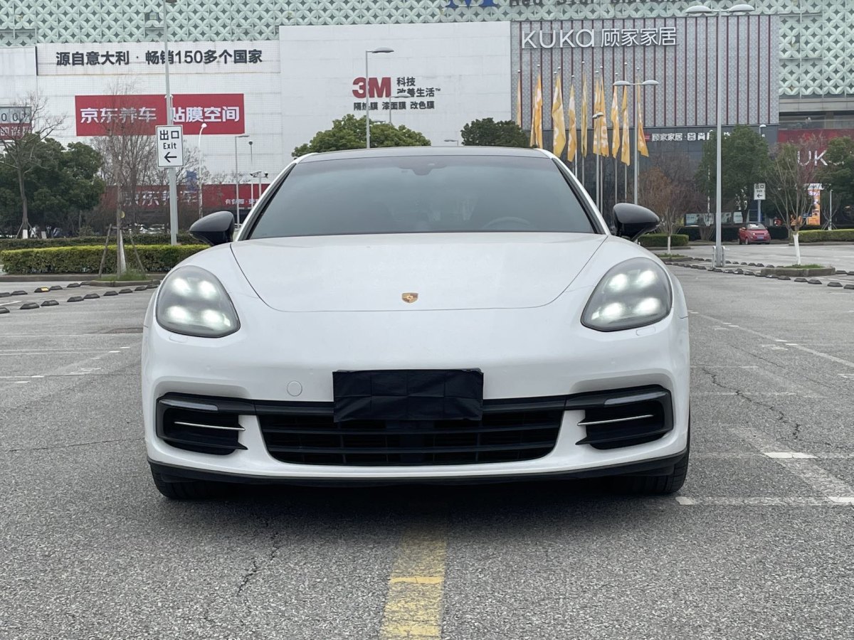 2018年1月保時捷 Panamera  2017款 Panamera 行政加長版 3.0T