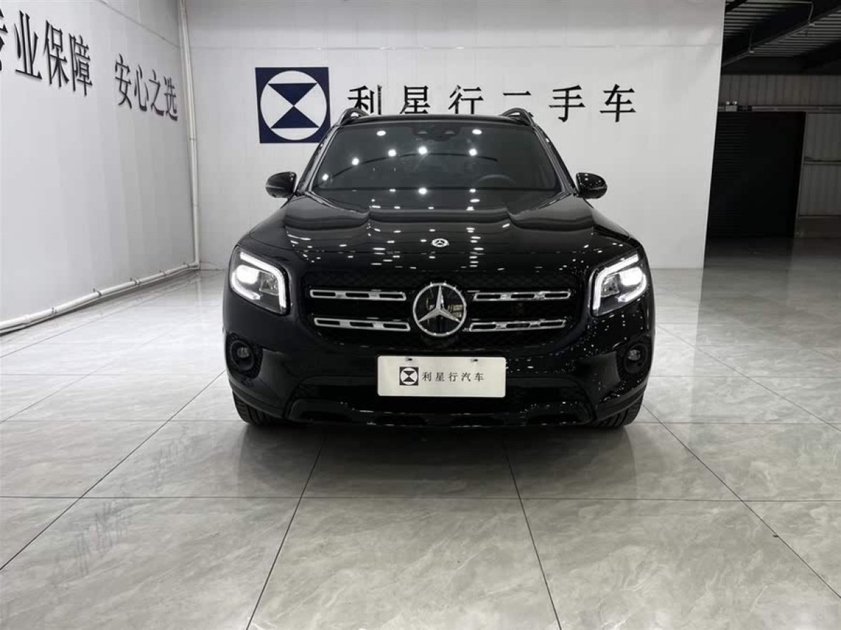 奔馳 奔馳GLB  2023款 GLB 220 4MATIC圖片