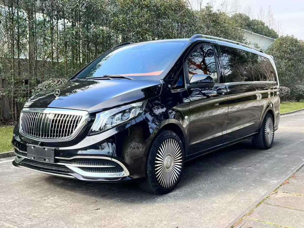 奔馳 奔馳GLC  2022款 GLC 260 4MATIC 轎跑SUV圖片