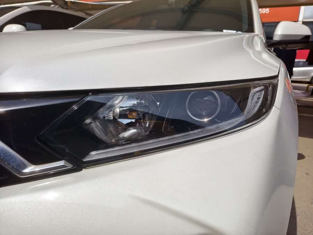 本田 XR-V  2021款 1.5L CVT經(jīng)典版圖片