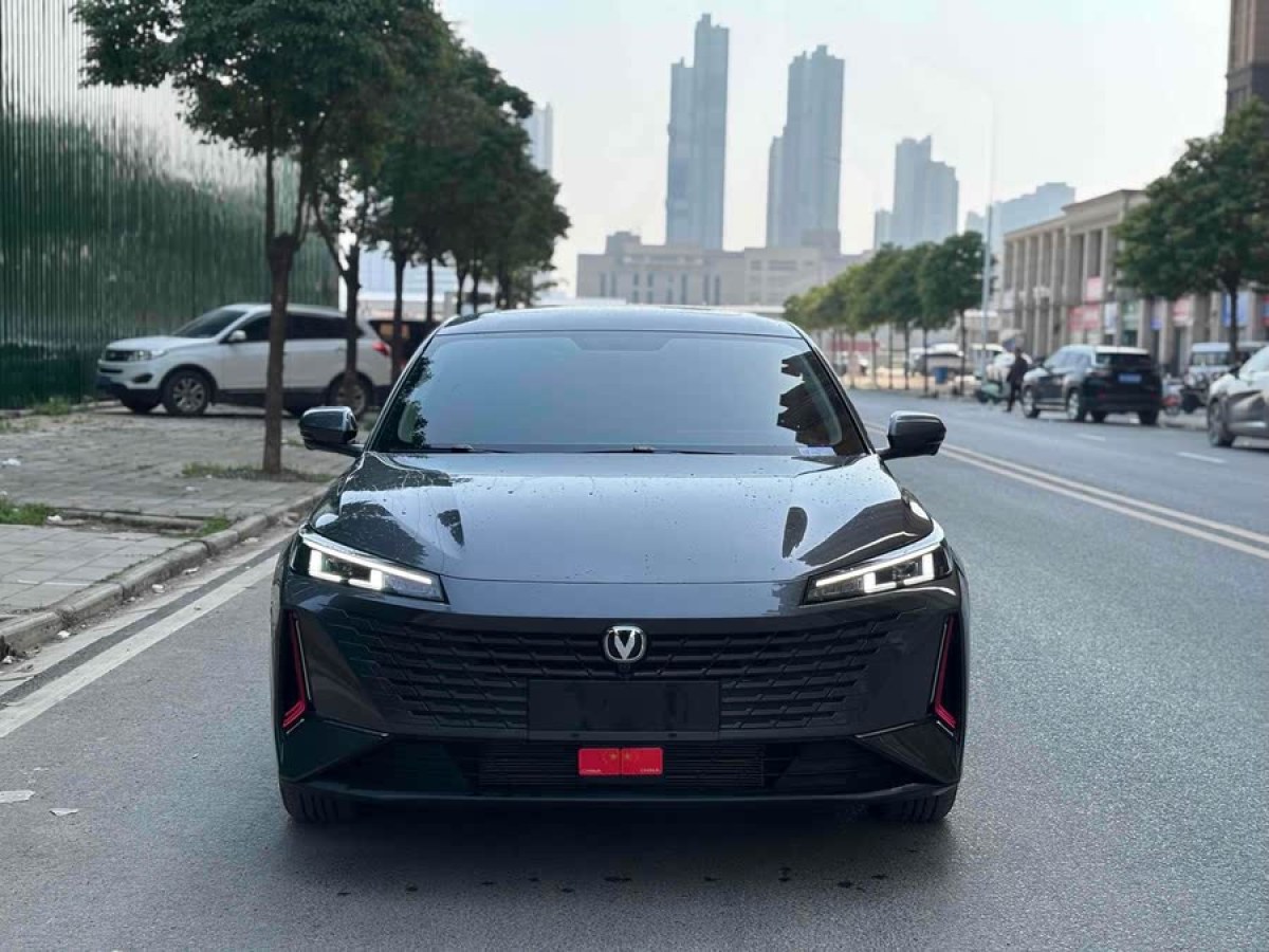 長安 逸達  2023款 藍鯨NE 1.5T GDI DCT尊貴型圖片