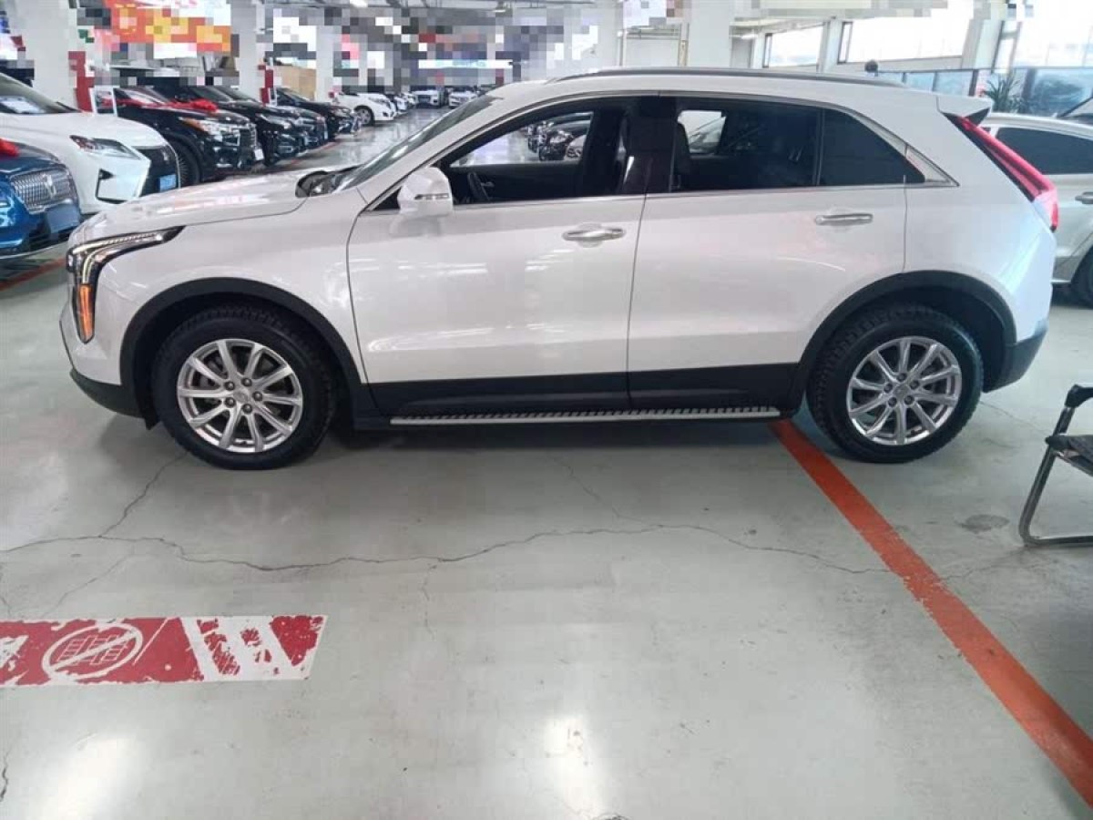 凱迪拉克 XT4  2022款 28T 兩驅(qū)風尚型圖片