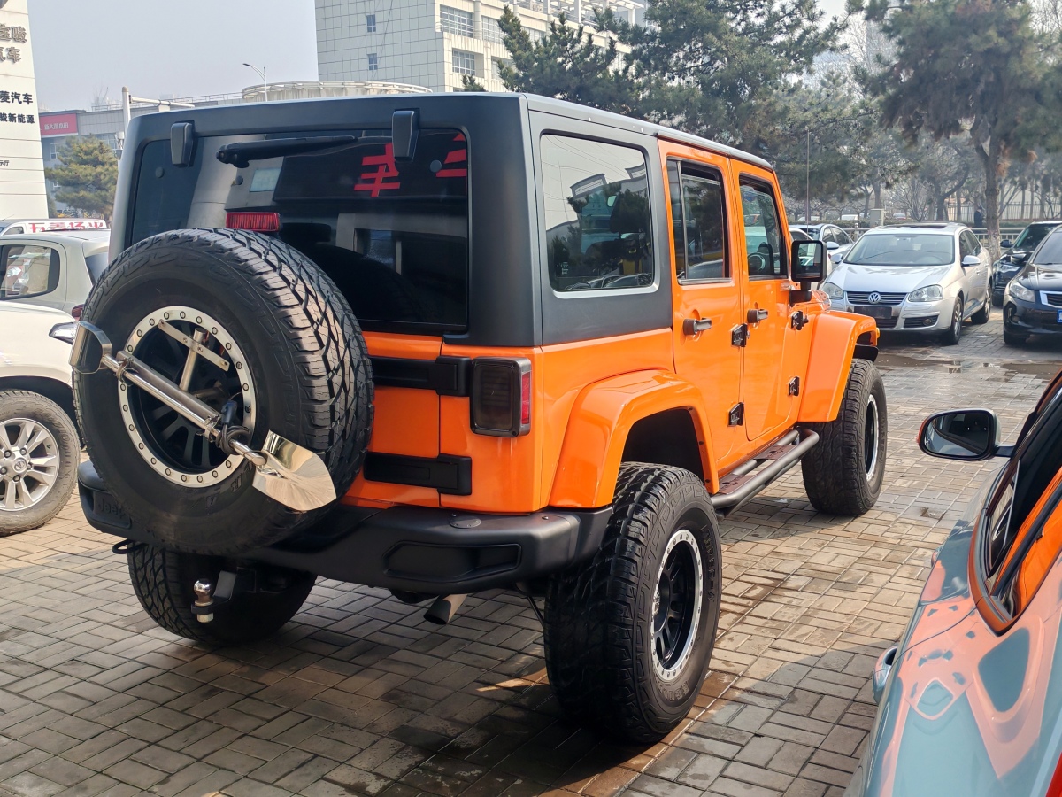 Jeep 牧馬人  2012款 3.6L Sahara 四門版圖片