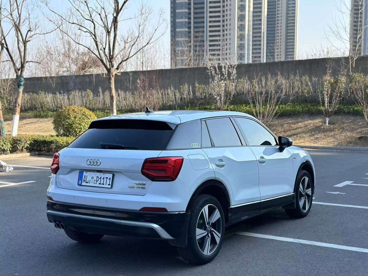 奧迪 奧迪Q2L  2020款 35TFSI 時尚動感型圖片