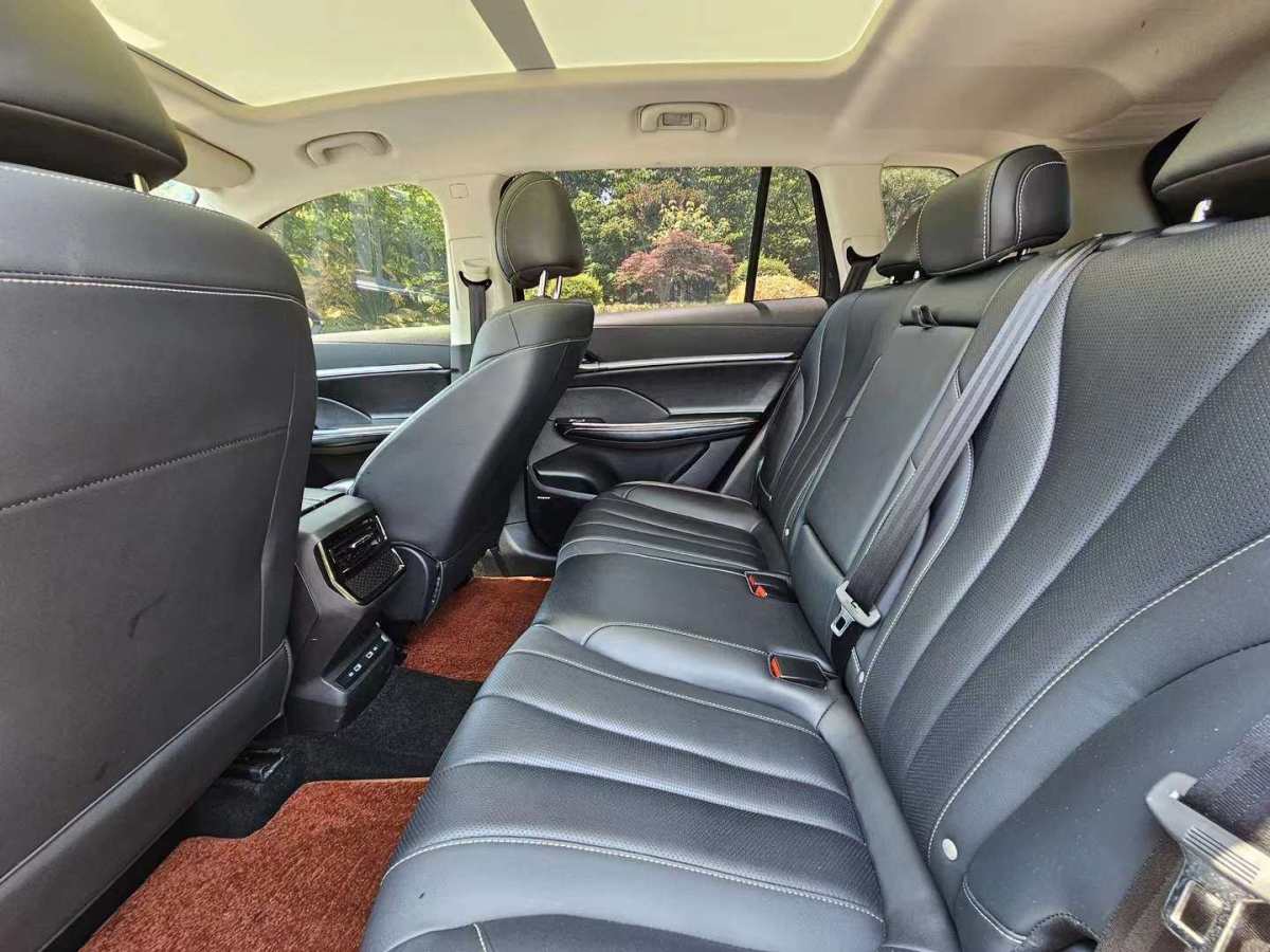 荣威 RX5 MAX  2019款 300TGI 自动智能座舱豪华版图片