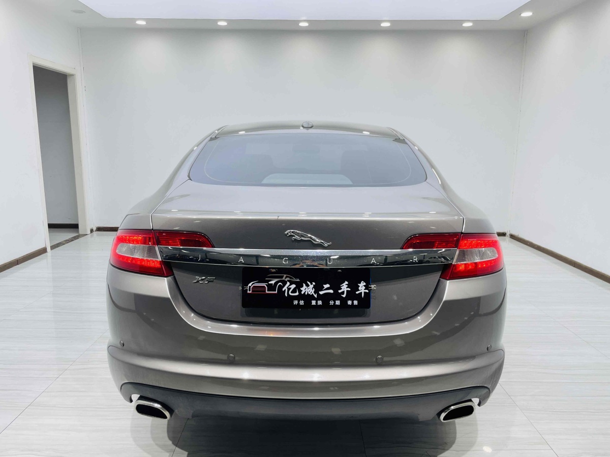 2009年6月捷豹 XF  2009款 XF 3.0L V6豪華版