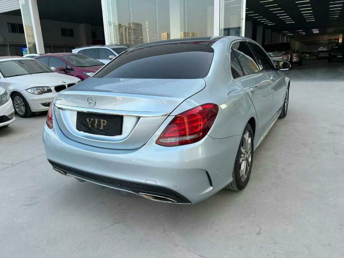 奔馳 唯雅諾  2015款 3.0L 合伙人版圖片