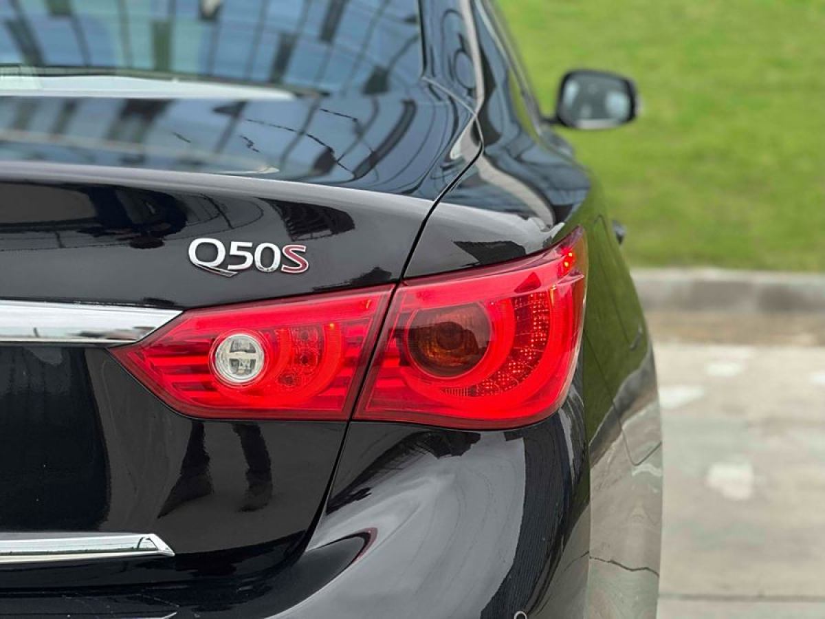 英菲尼迪 Q50  2014款 3.7L 豪華運動版圖片