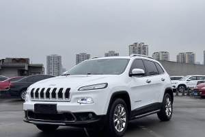 自由光 Jeep 2.4L 优越版