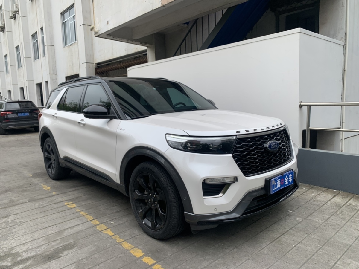 福特 探險(xiǎn)者  2020款 EcoBoost 285 四驅(qū)運(yùn)動(dòng)版ST-LINE 6座圖片