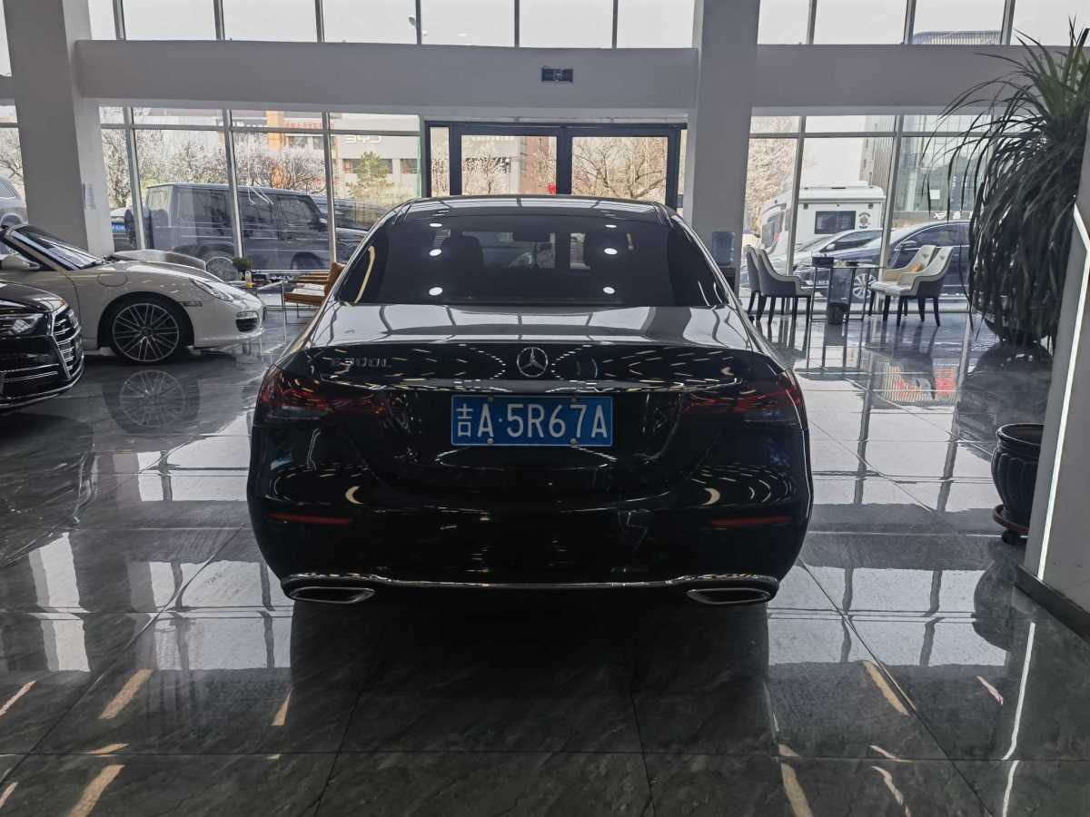 奔馳 奔馳E級  2021款 改款 E 300 L 時尚型圖片