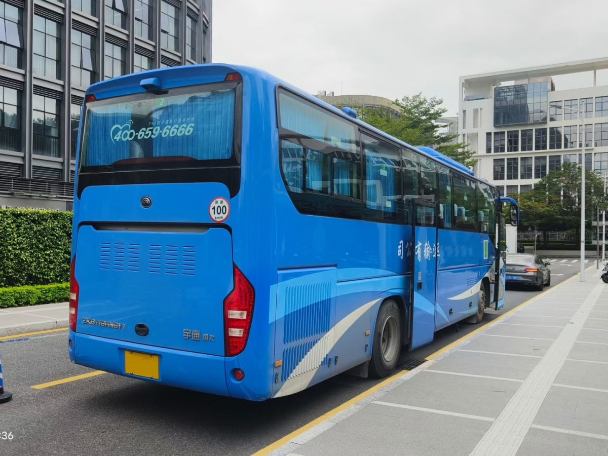 多臺國六48座天然氣LNG宇通6119氣囊中門旅游車圖片