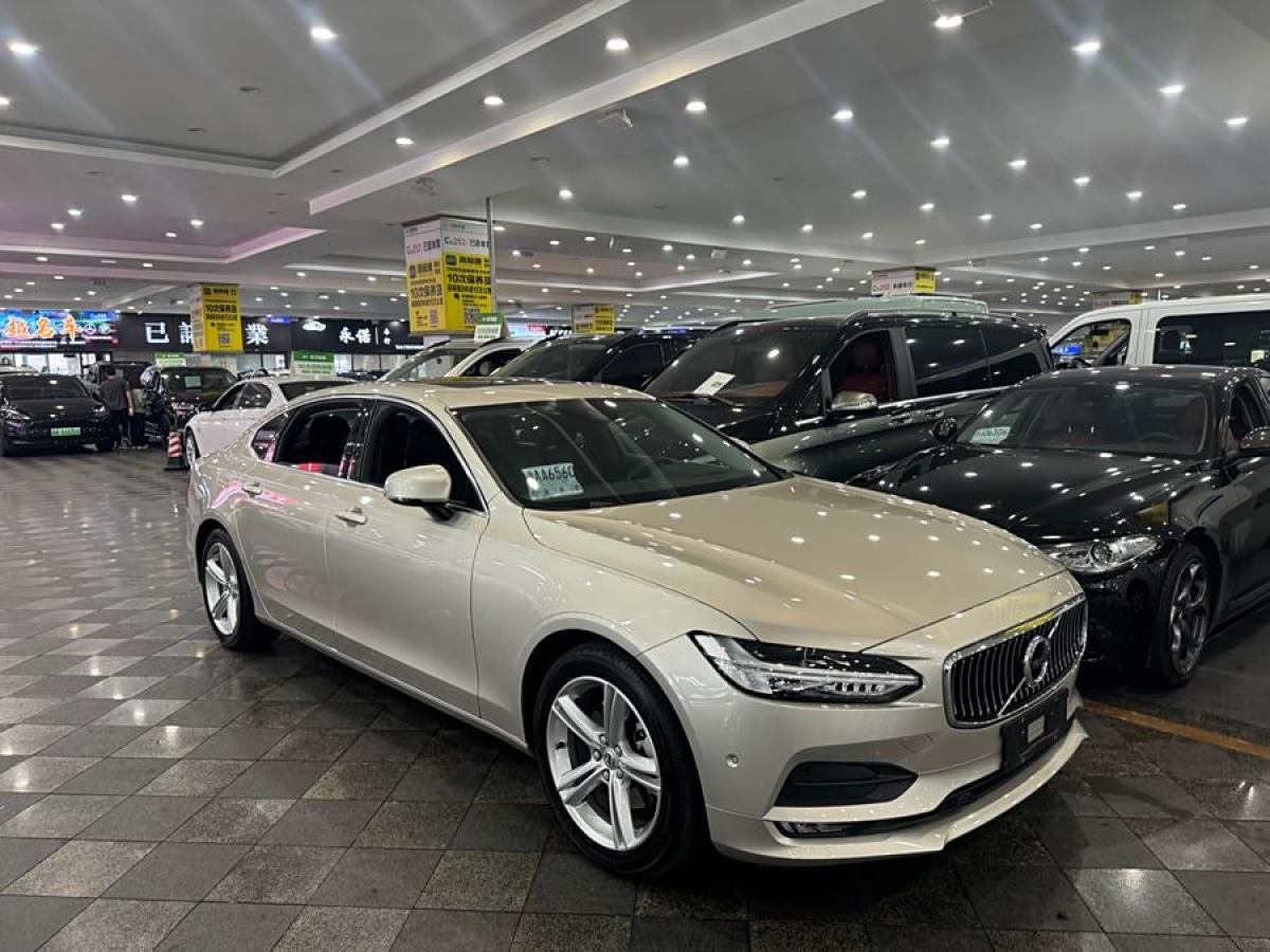 沃爾沃 S90  2018款 T4 智遠(yuǎn)版圖片