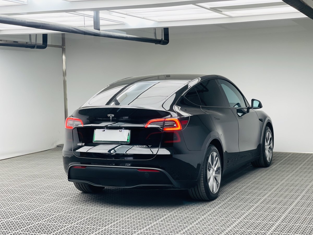 特斯拉 Model Y  2022款 改款 后輪驅(qū)動(dòng)版圖片