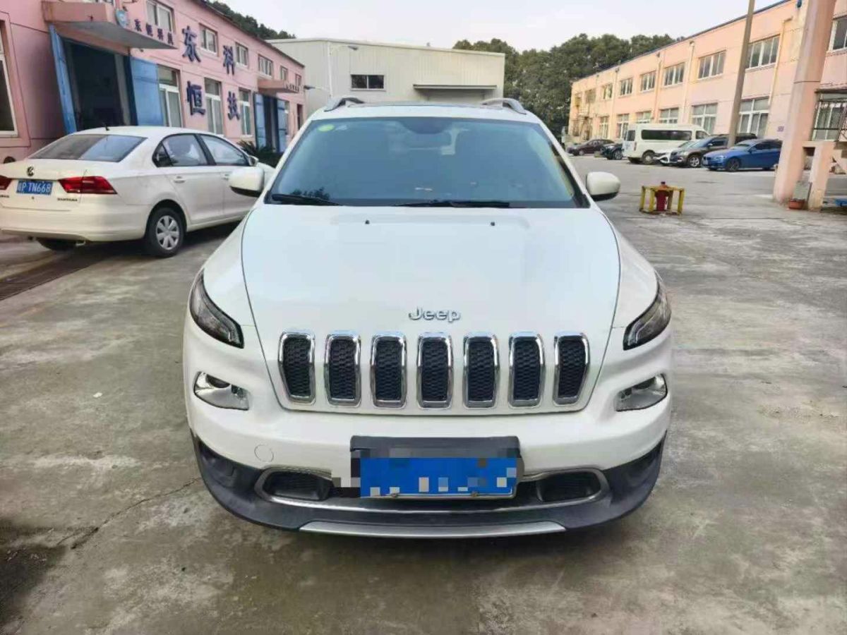 Jeep 自由俠  2018款 180T DCT動(dòng)能版+圖片