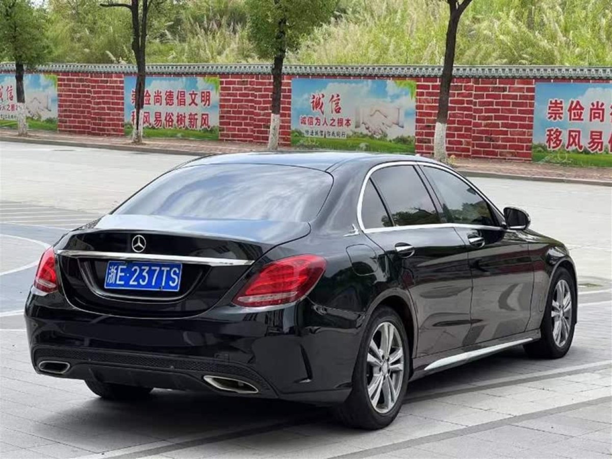 奔馳 奔馳C級(jí)  2016款 C 200 L 運(yùn)動(dòng)型圖片
