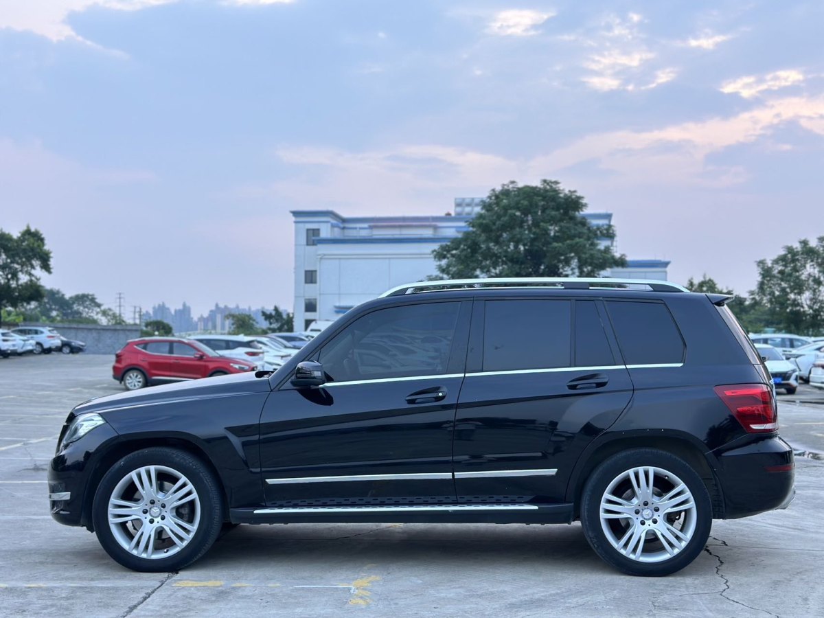 2013年7月奔馳 奔馳GLK級  2013款 GLK 300 4MATIC 動感天窗型