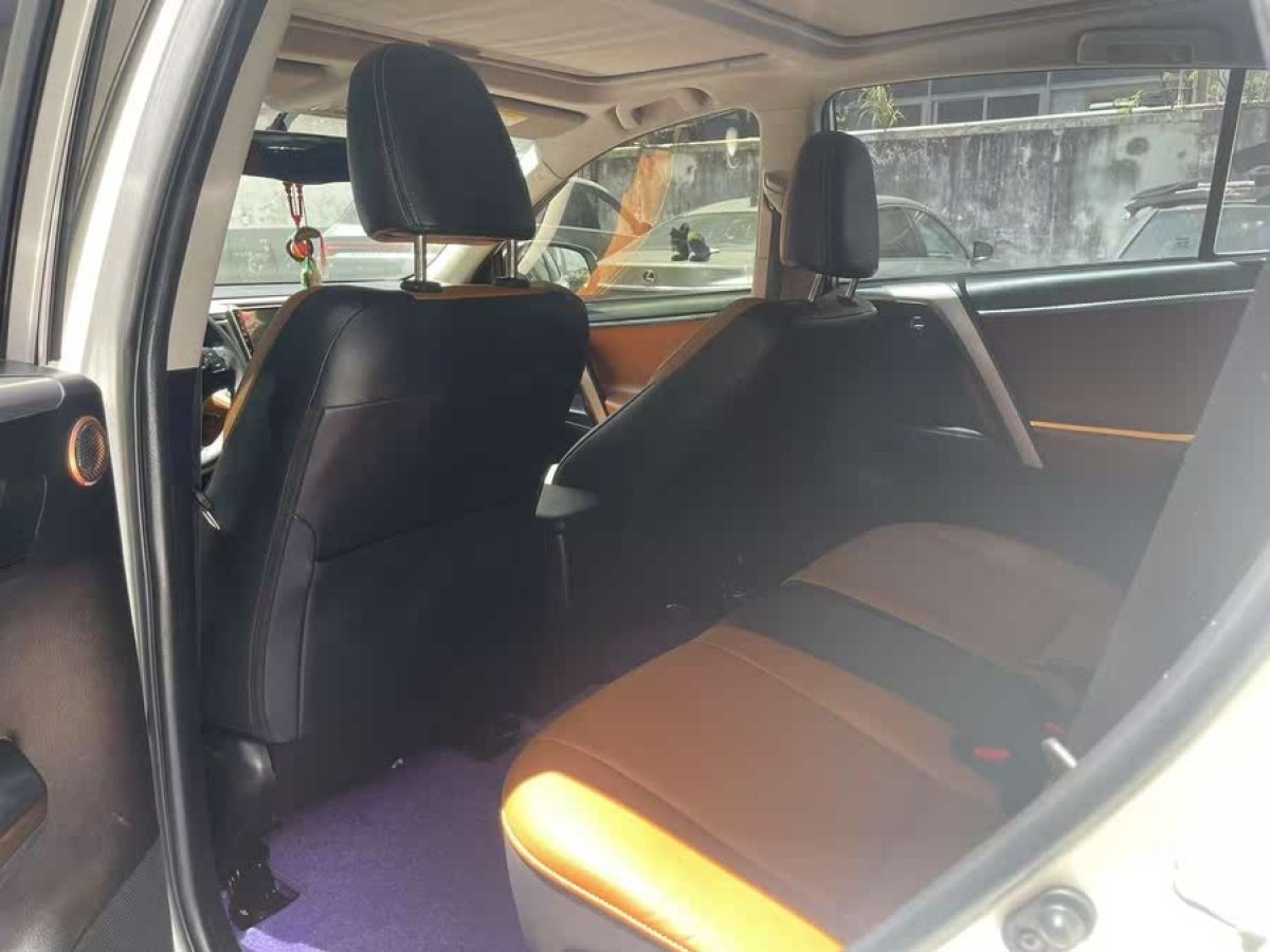 豐田 RAV4榮放  2016款 2.5L 自動四驅(qū)精英版圖片