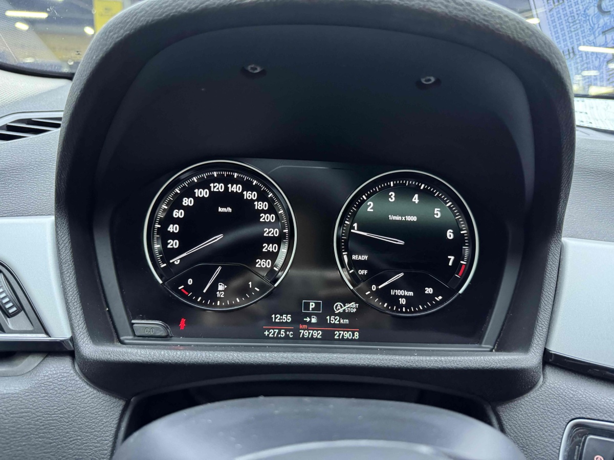寶馬 寶馬X1  2019款 sDrive20Li 領(lǐng)先型圖片