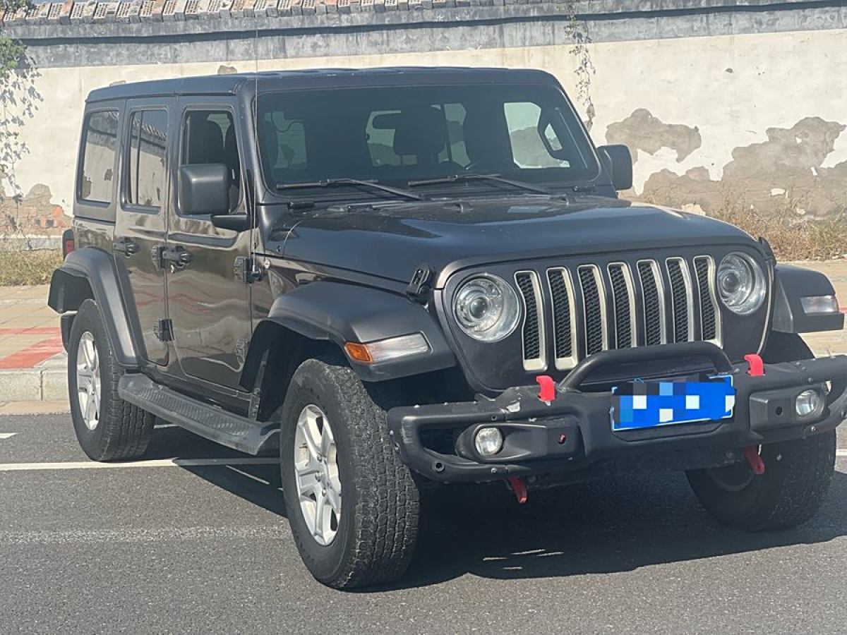 Jeep 牧馬人  2019款 2.0T Sahara 四門炫頂版 國VI圖片