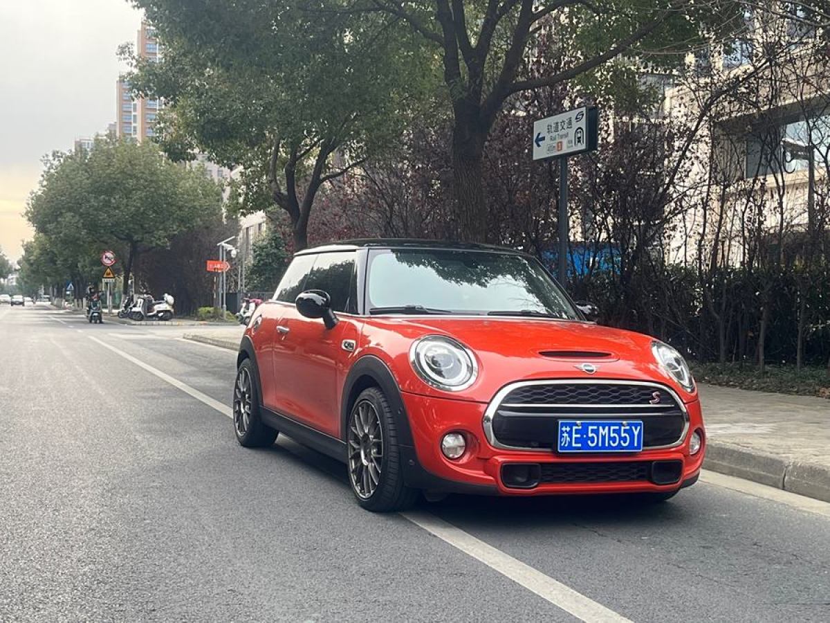 MINI CLUBMAN  2018款 2.0T COOPER S 經(jīng)典派圖片