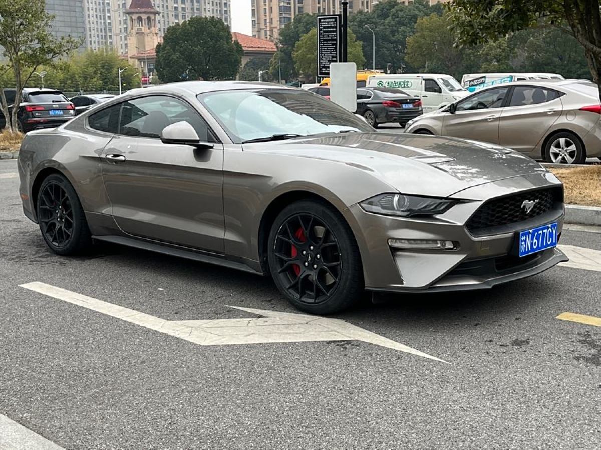 2020年6月福特 Mustang  2020款 2.3L EcoBoost 黑曜魅影特別版