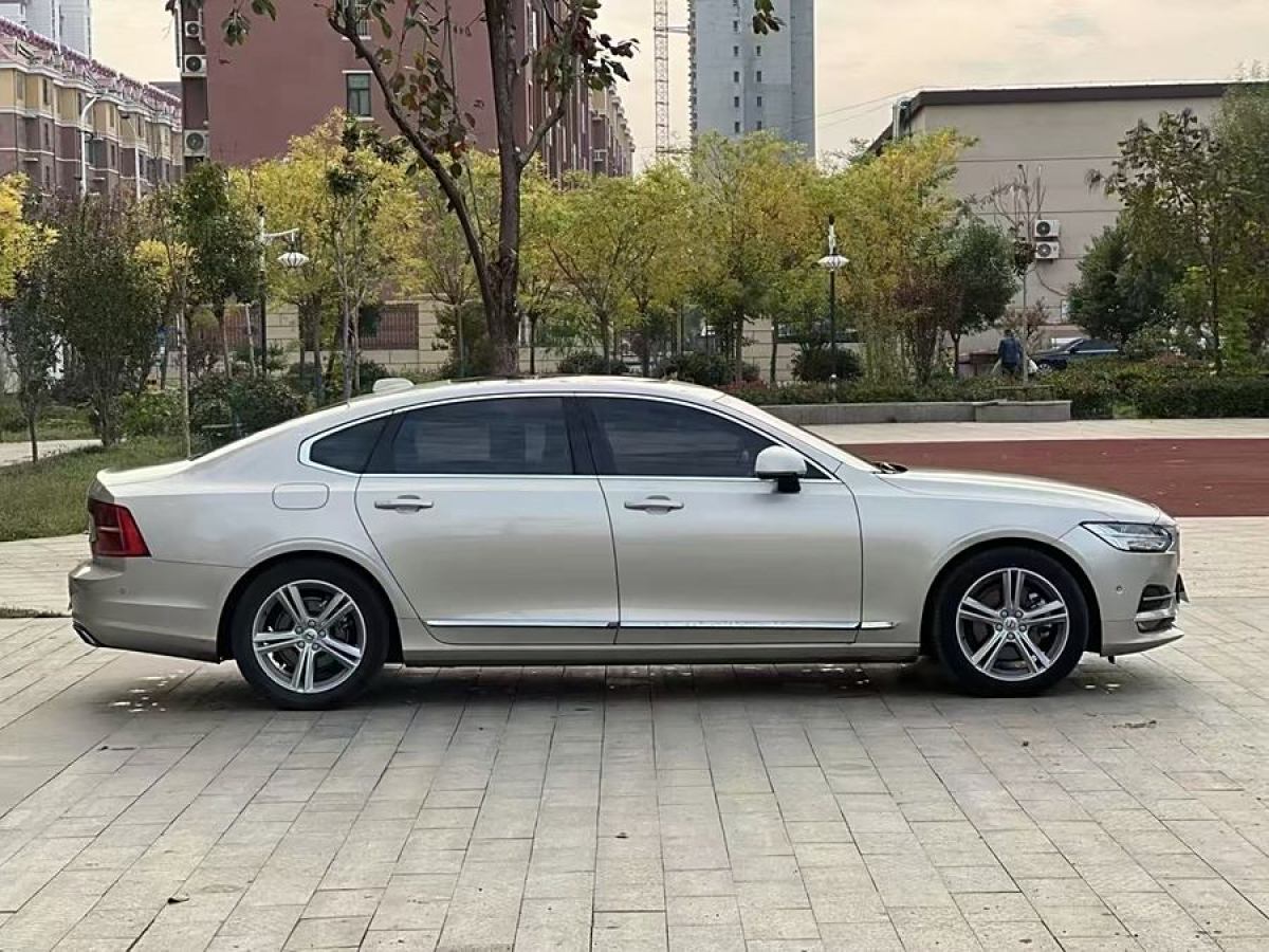 沃爾沃 S90  2018款 T4 智遠(yuǎn)版圖片