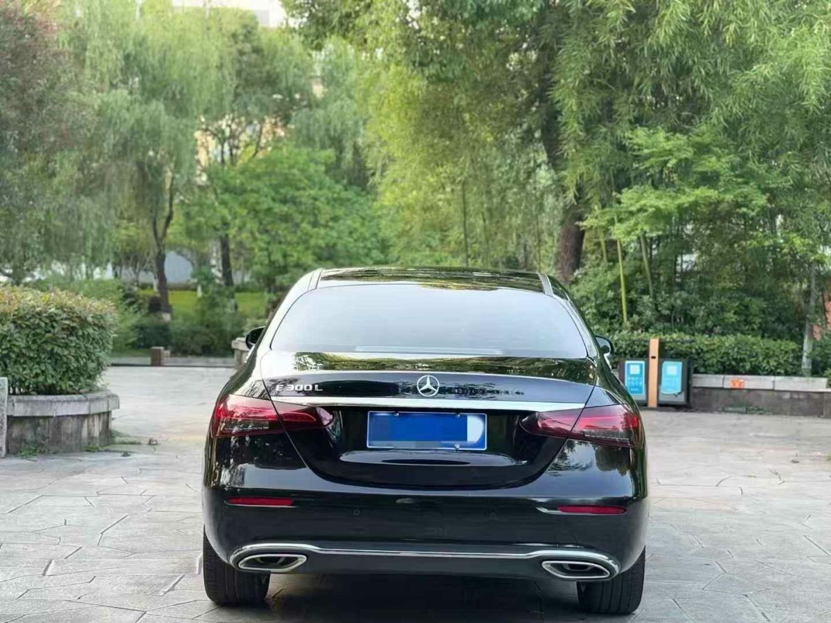 奔馳 奔馳E級(jí)  2021款 E 300 L 豪華型圖片
