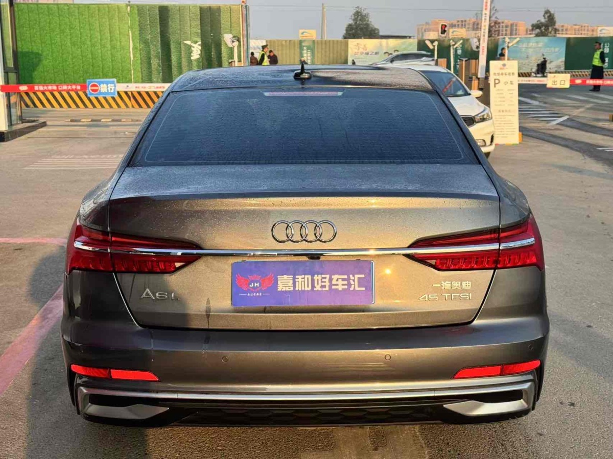 奧迪 奧迪A6L  2024款 45 TFSI 臻選動(dòng)感型圖片