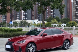 GS 雷克薩斯 300 F SPORT