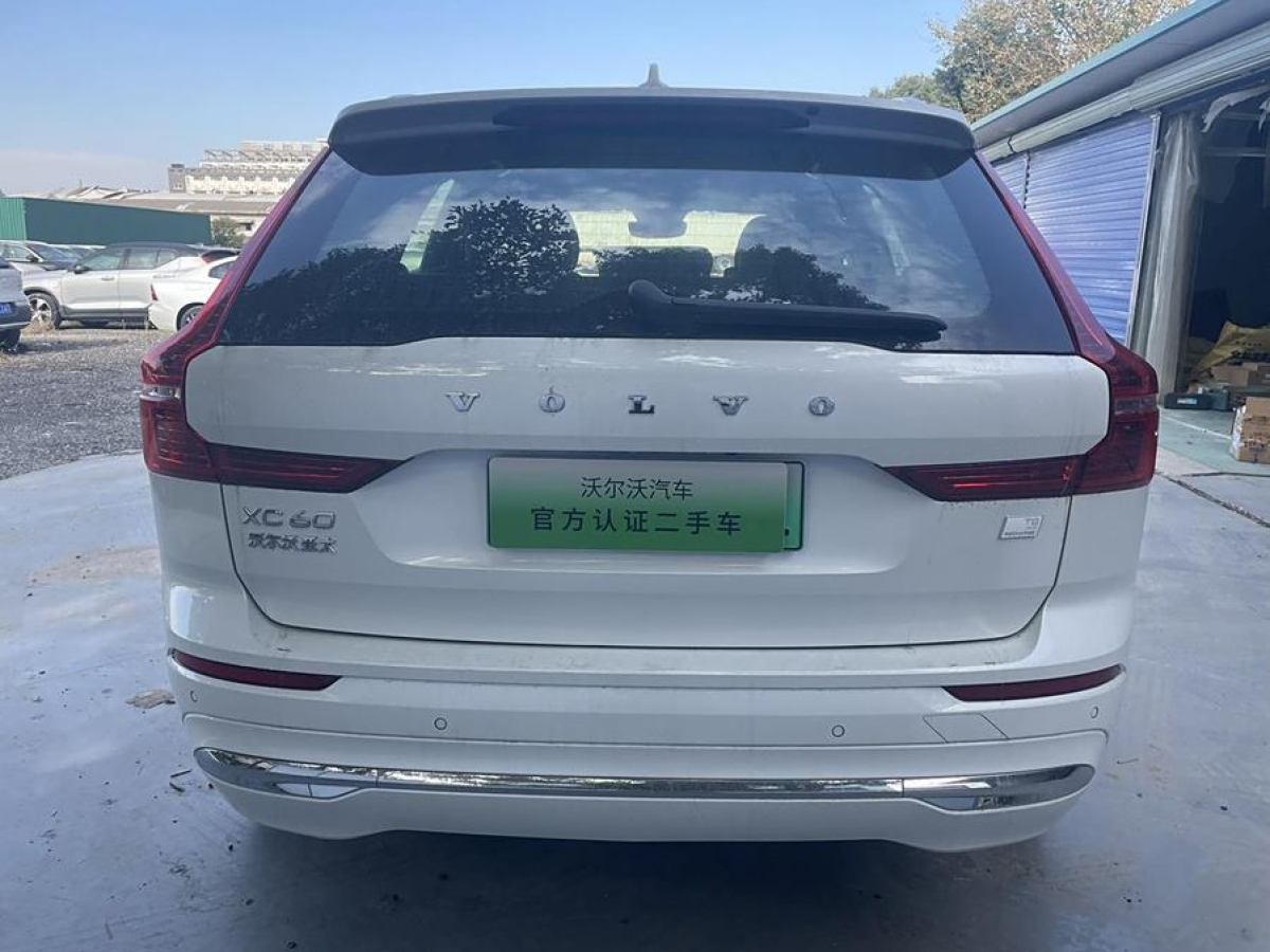 沃爾沃 XC60新能源  2024款 T8 插電混動(dòng) 長(zhǎng)續(xù)航四驅(qū)智雅豪華版圖片